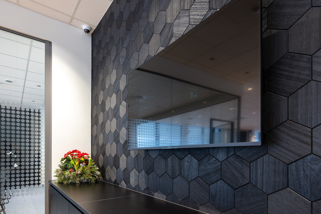 Väggpanel Hexa XL Svart – Massivt trä | DecNord
