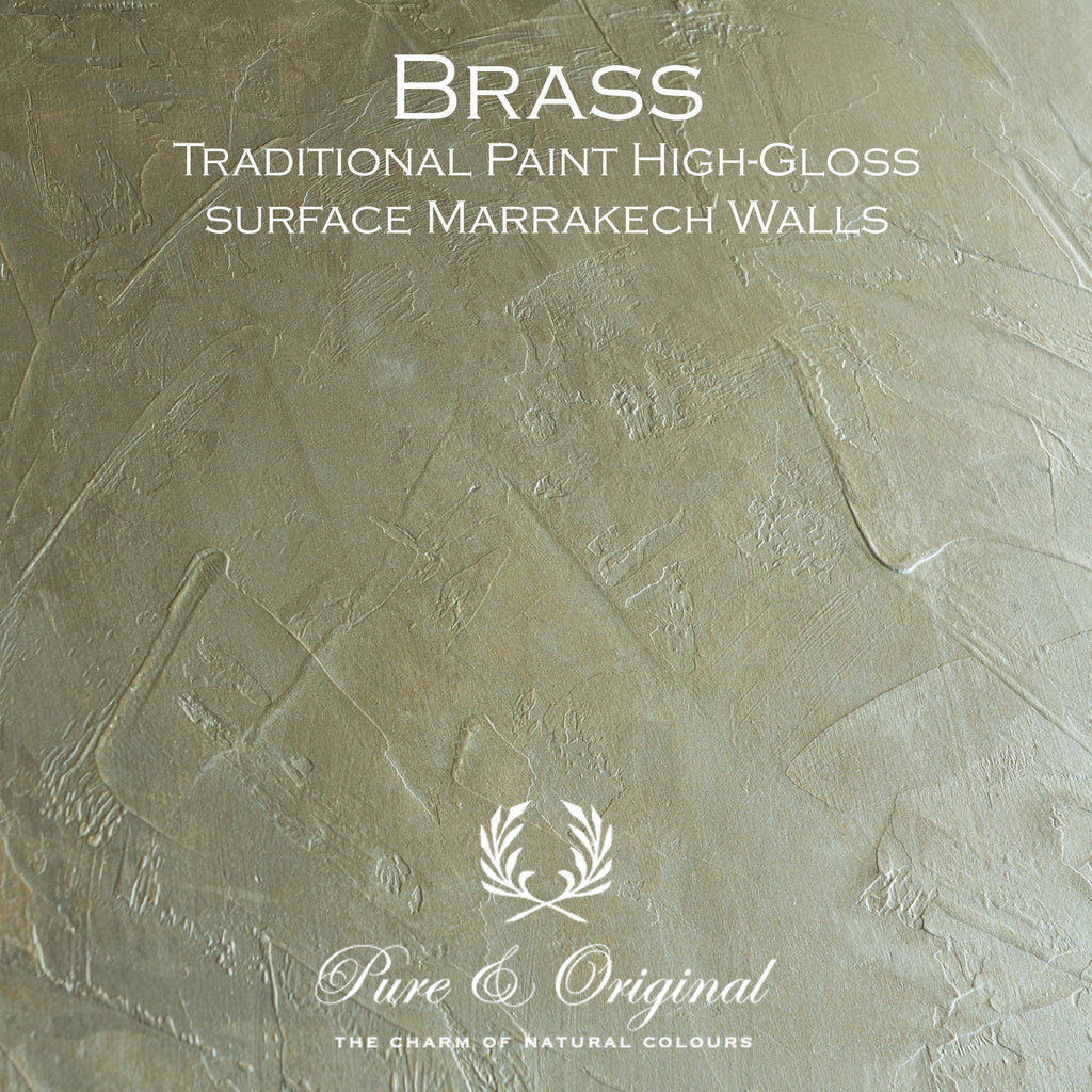 Metallisk yta i kulören Brass – Pure & Original High Gloss Elements