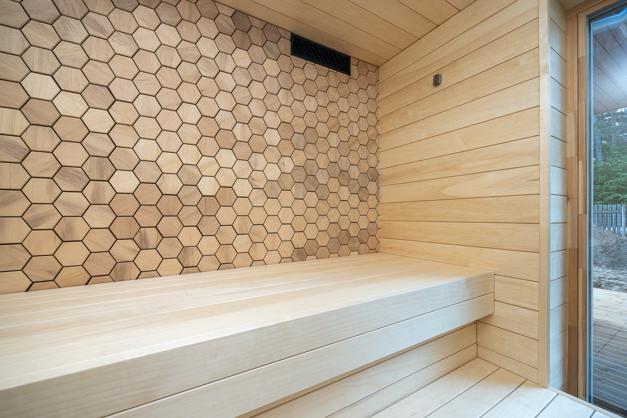 Väggpanel Hexa S Light – Massivt trä | DecNord