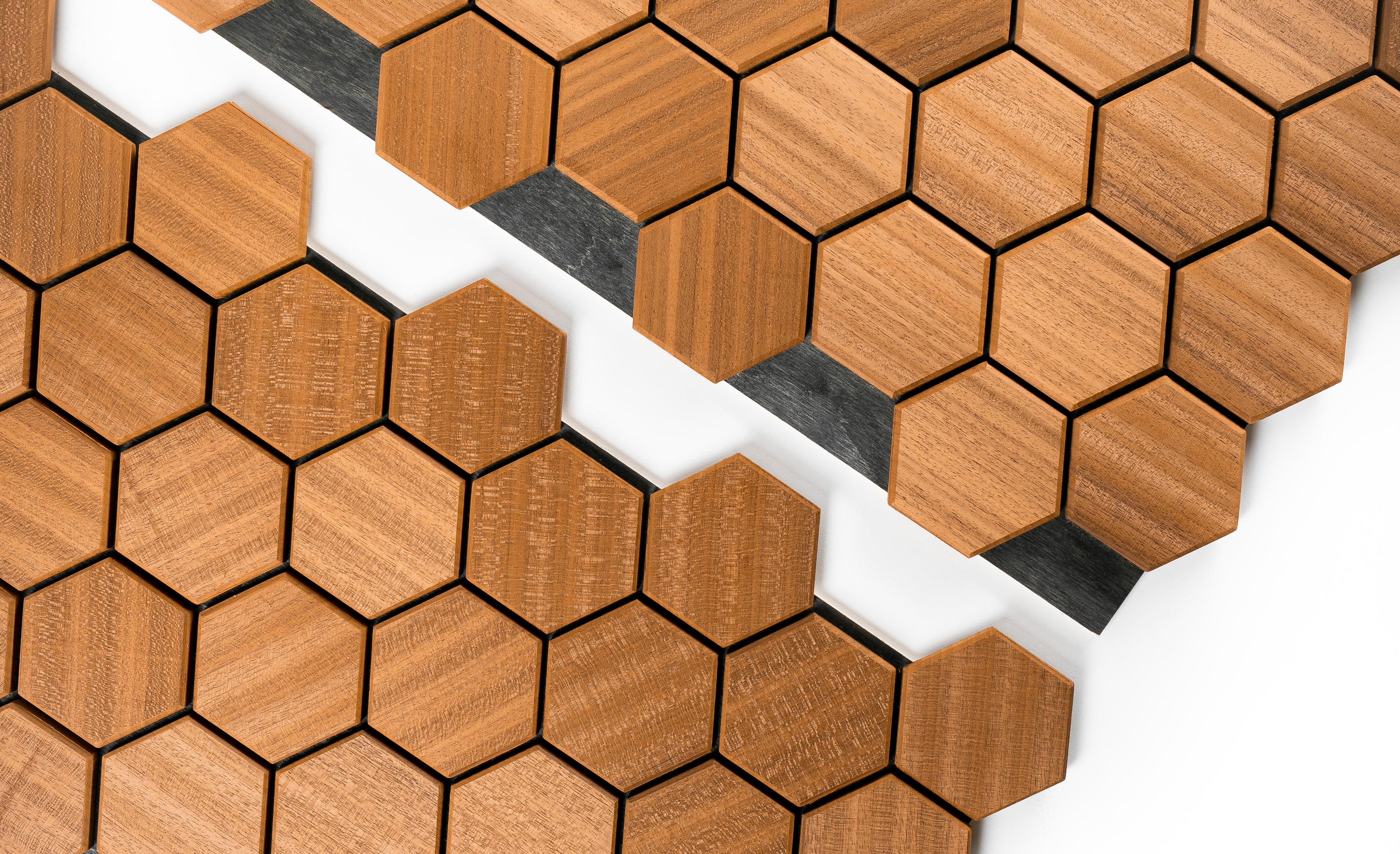 Väggpanel Hexa S Thermo – Massivt trä | DecNord
