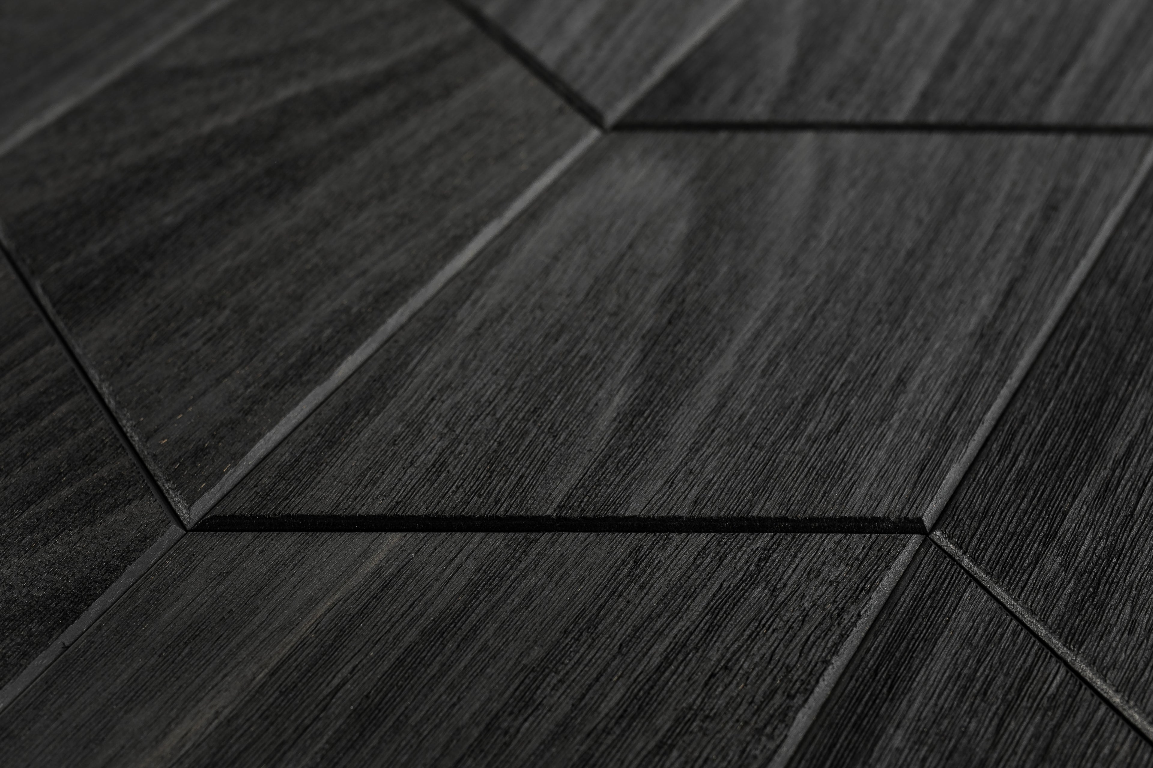 Väggpanel Athena Black – Massivt trä | DecNord