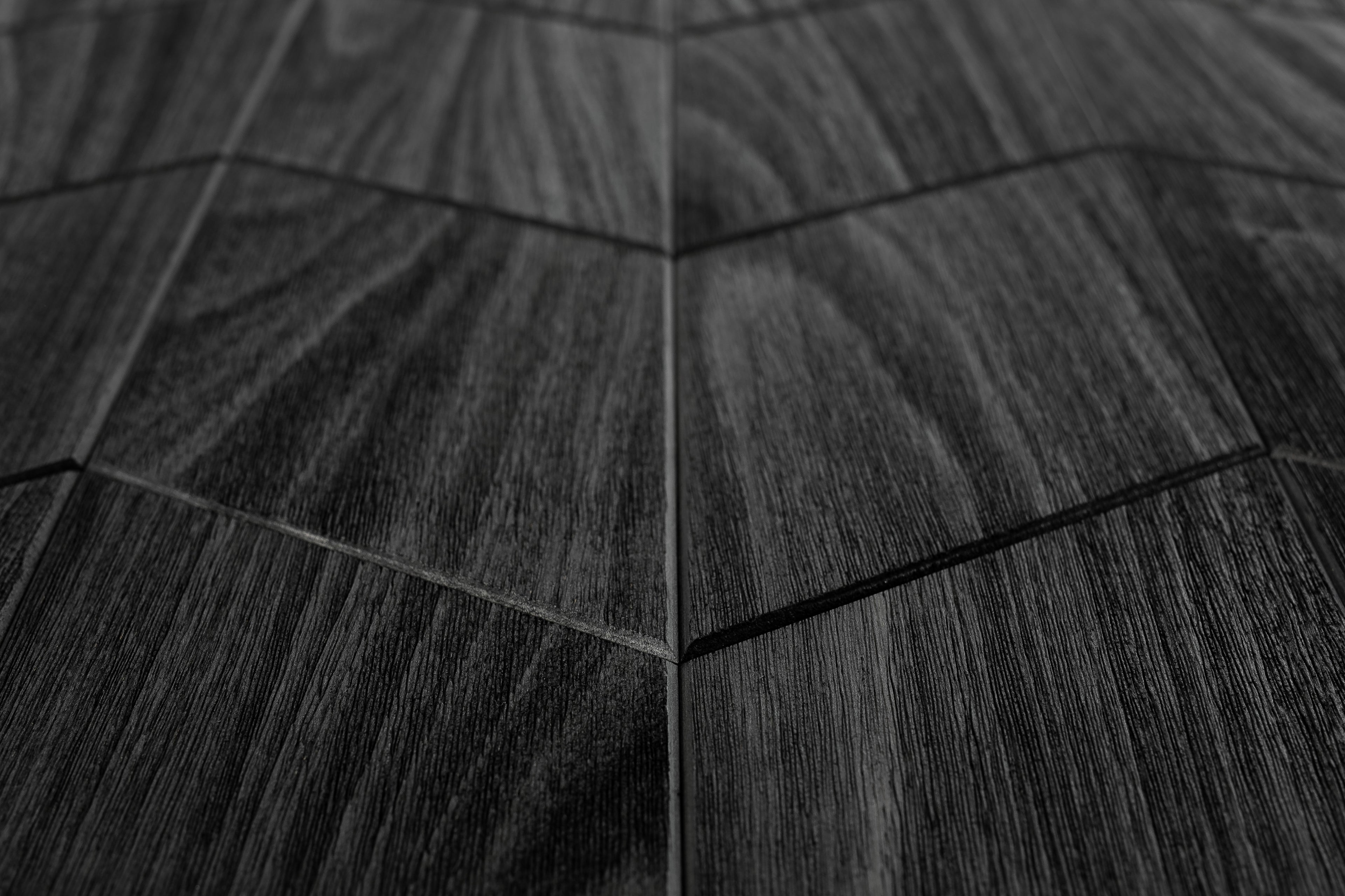 Väggpanel Athena Black – Massivt trä | DecNord