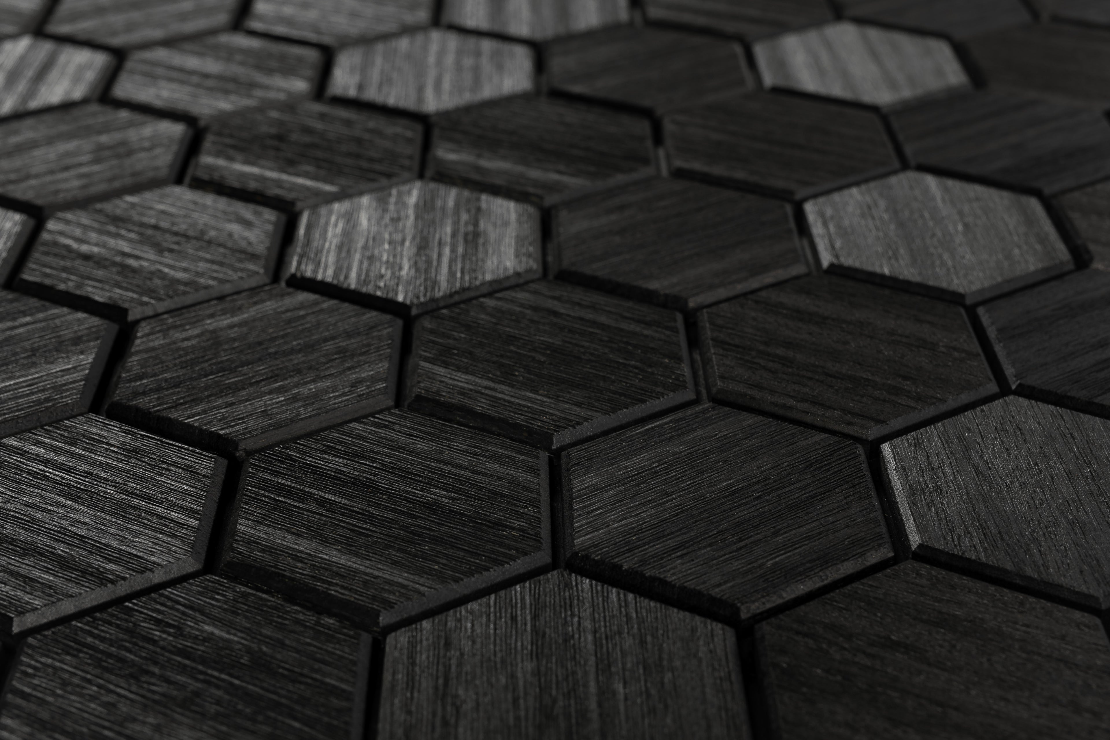 Väggpanel Hexa S Black – Massivt trä | DecNord